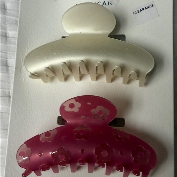 American Eagle Outfitters Pink and Cream Hair Clip Collection new with tag - Picture 3 of 4